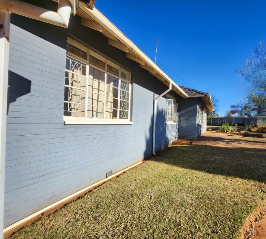 3 Bedroom Property for Sale in Stilfontein North West